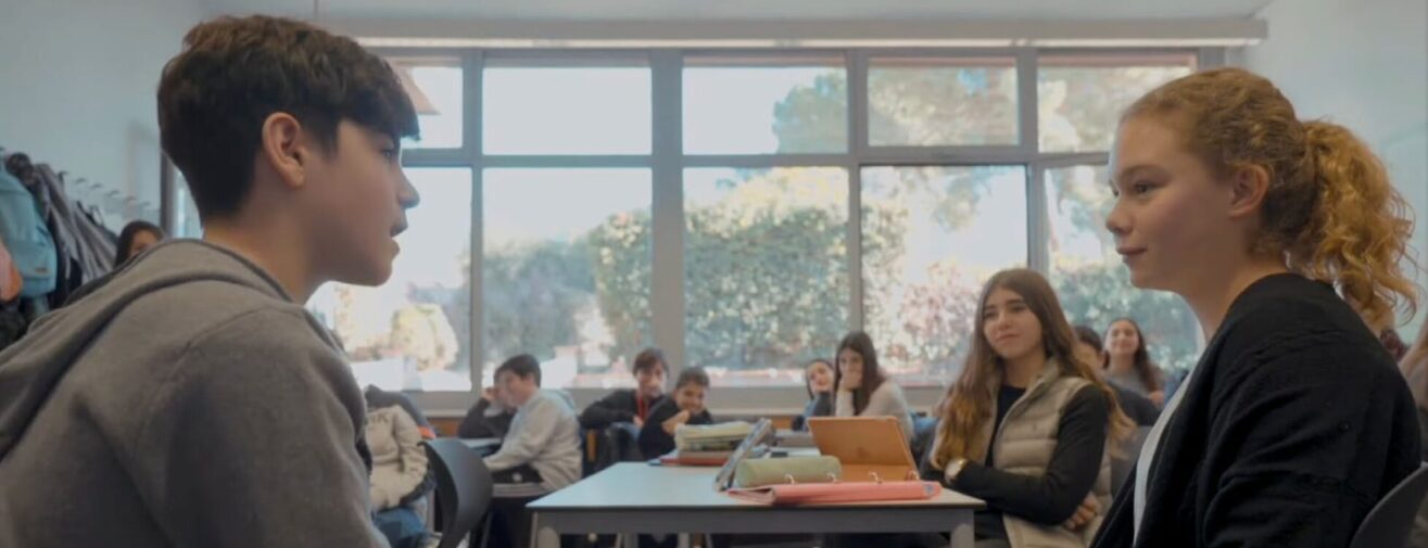 Garbi Obert Esplugues - Escola d'Idiomes - Cambridge Assessment by British Time (Epl)